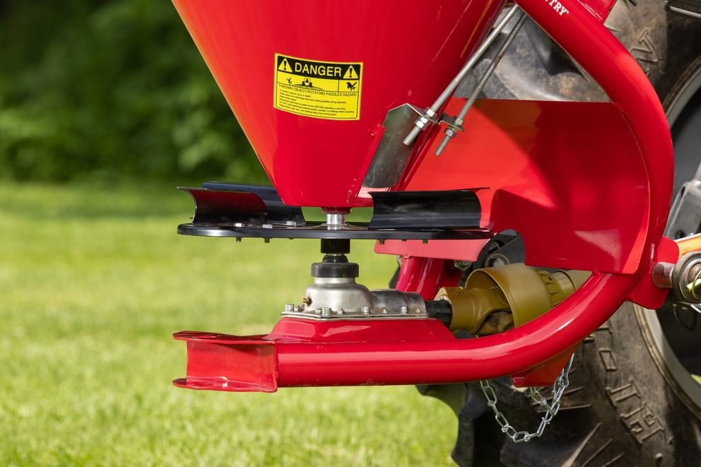 Spreaders - Behlen Country 3 - Point Spreaders - Behlen Country
