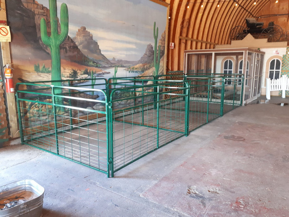 Panels & Gates - Lakeland 48″ High Wire Mesh Divider Panel / Gate - Lakeland Farm and Ranch