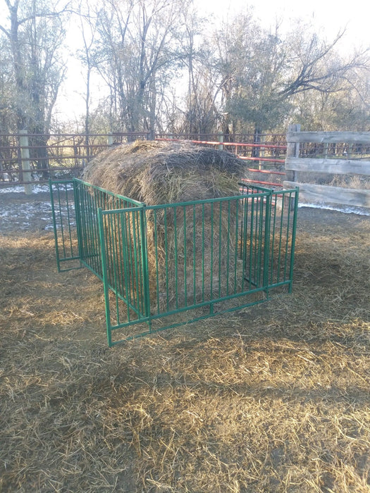 Collapsible Feeders - Lakeland Collapsible Sheep & Goat Feeder – 3″ Spacing - Lakeland Farm and Ranch