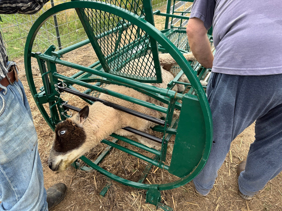 Spin Trim Chute - Lakeland Deluxe Spin Trim Chute - Lakeland Farm and Ranch
