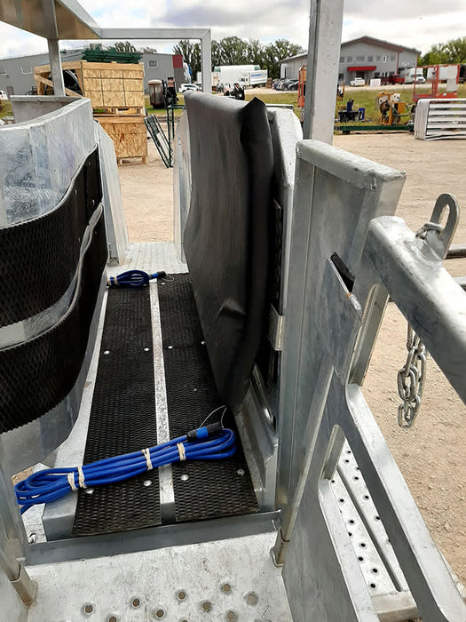 Sheep and Goat Handling Equipment - Lakeland Easy Klamp Sheep & Goat Handler - Lakeland Farm and Ranch
