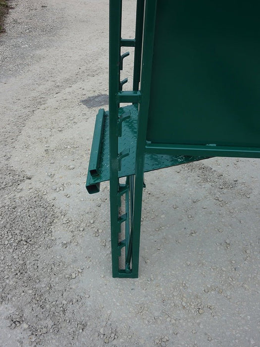 Loading Chutes - Lakeland Loading Chute with Adjustable Height Floor - Lakeland Farm and Ranch
