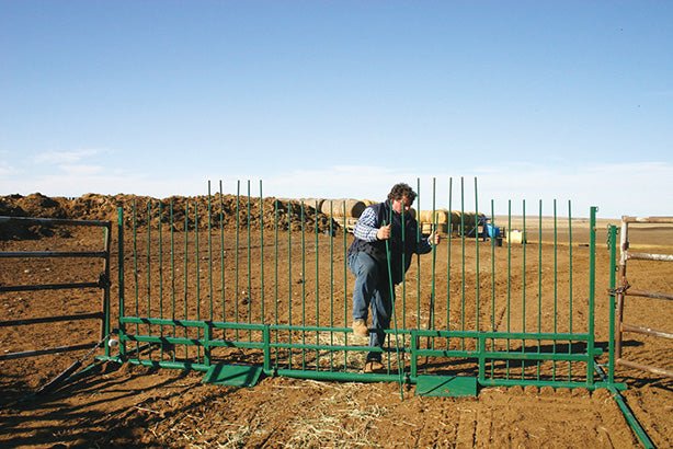 Panels & Gates - Lakeland Push and Drive - Over Gates - Lakeland Farm and Ranch
