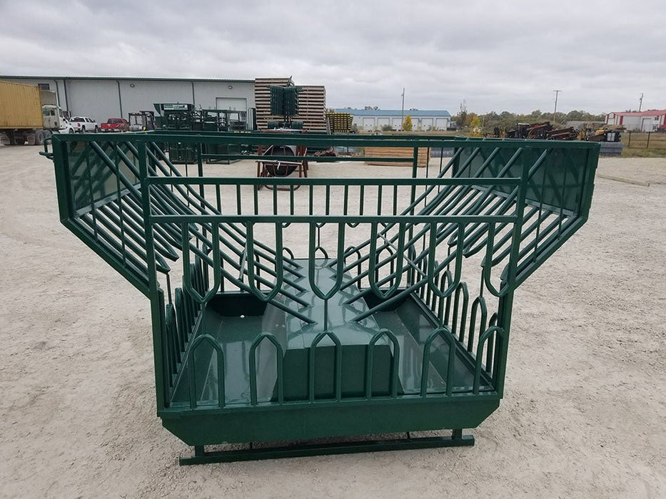 Bale Feeders - Lakeland Round Bale Feeder - Lakeland Farm and Ranch