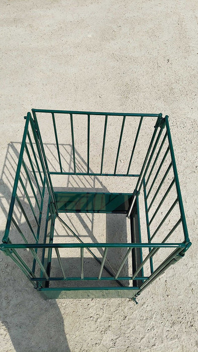 Bale Feeders - Lakeland Single Square Bale Feeder - Lakeland Farm and Ranch