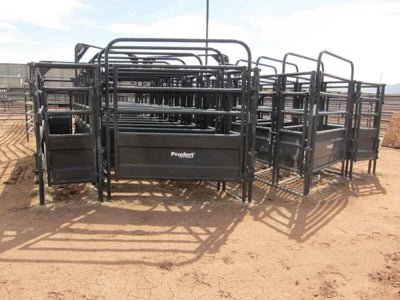 Rodeo Panels - Priefert Arrow Pen Bow Gate - Priefert