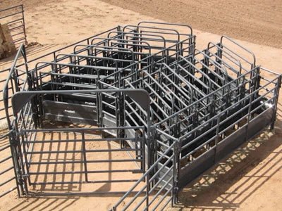 Rodeo Panels - Priefert Arrow Pen Latch Panel - Priefert