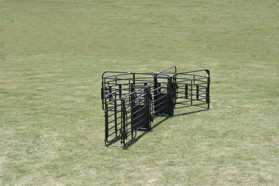 Crowding Sweeps - Priefert Sweep w/20' Adj. Alley, Preg Panels, Block & Load Gates - Priefert