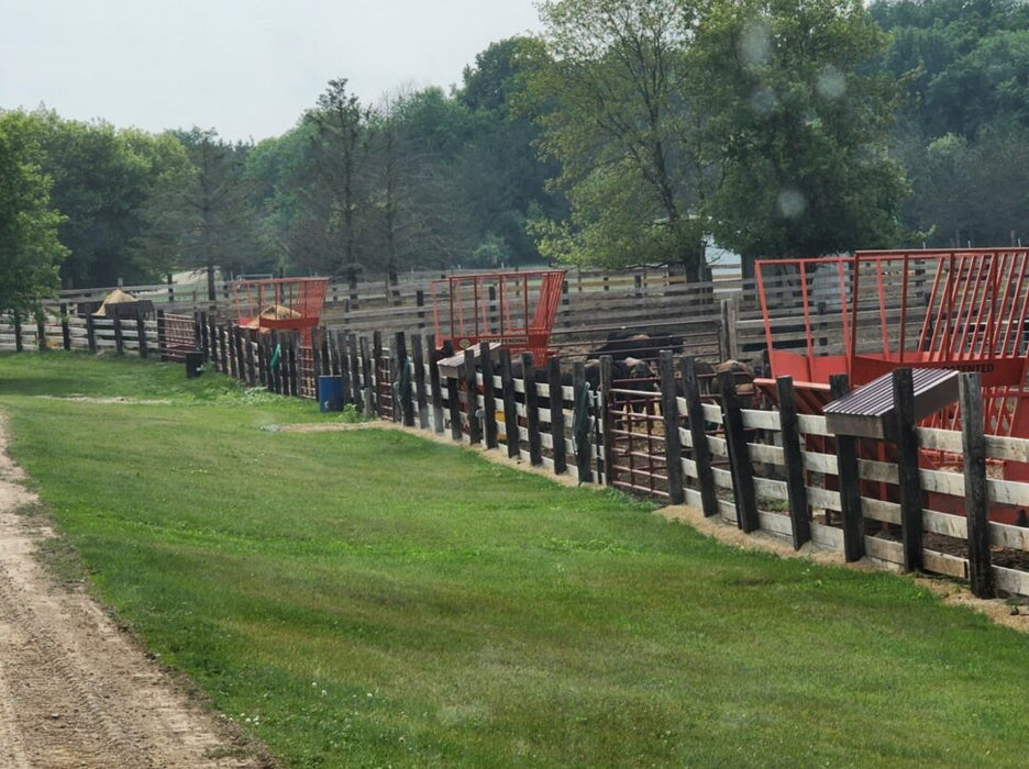 Fence Line Feeders - Sioux Steel Fence Line Feeder - Sioux Steel