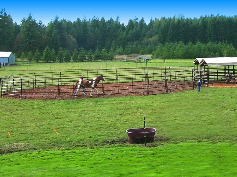 Round Pens