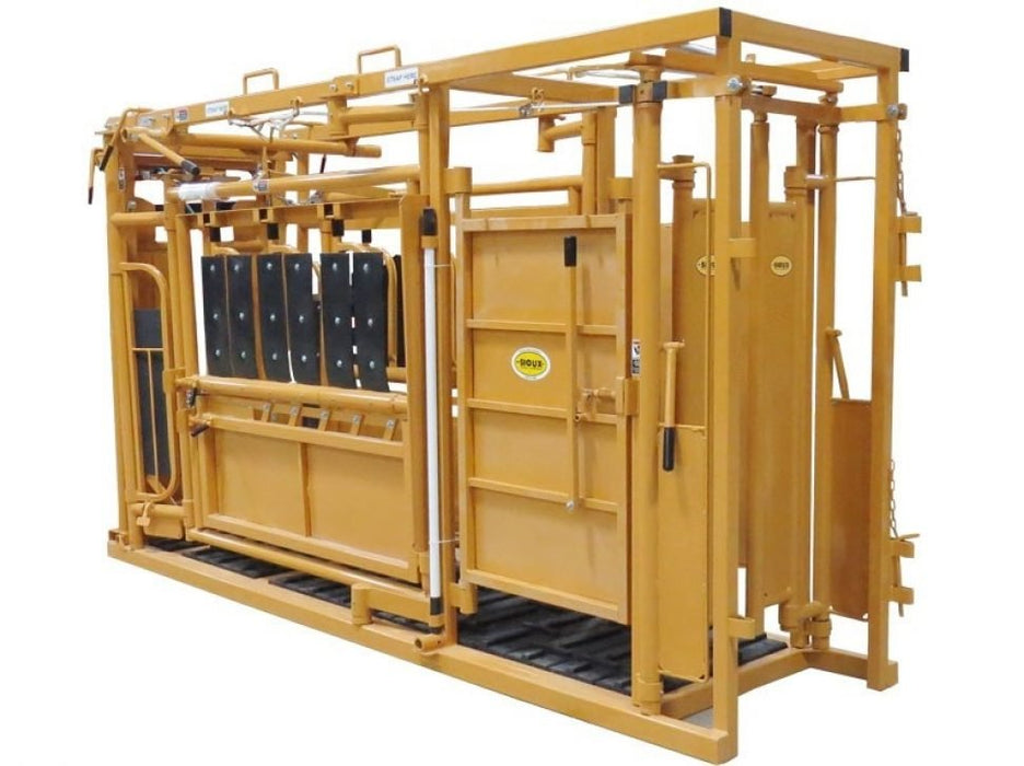 Cattle Chutes - Sioux Steel Squeeze Chute with Automatic Head Gate - Sioux Steel